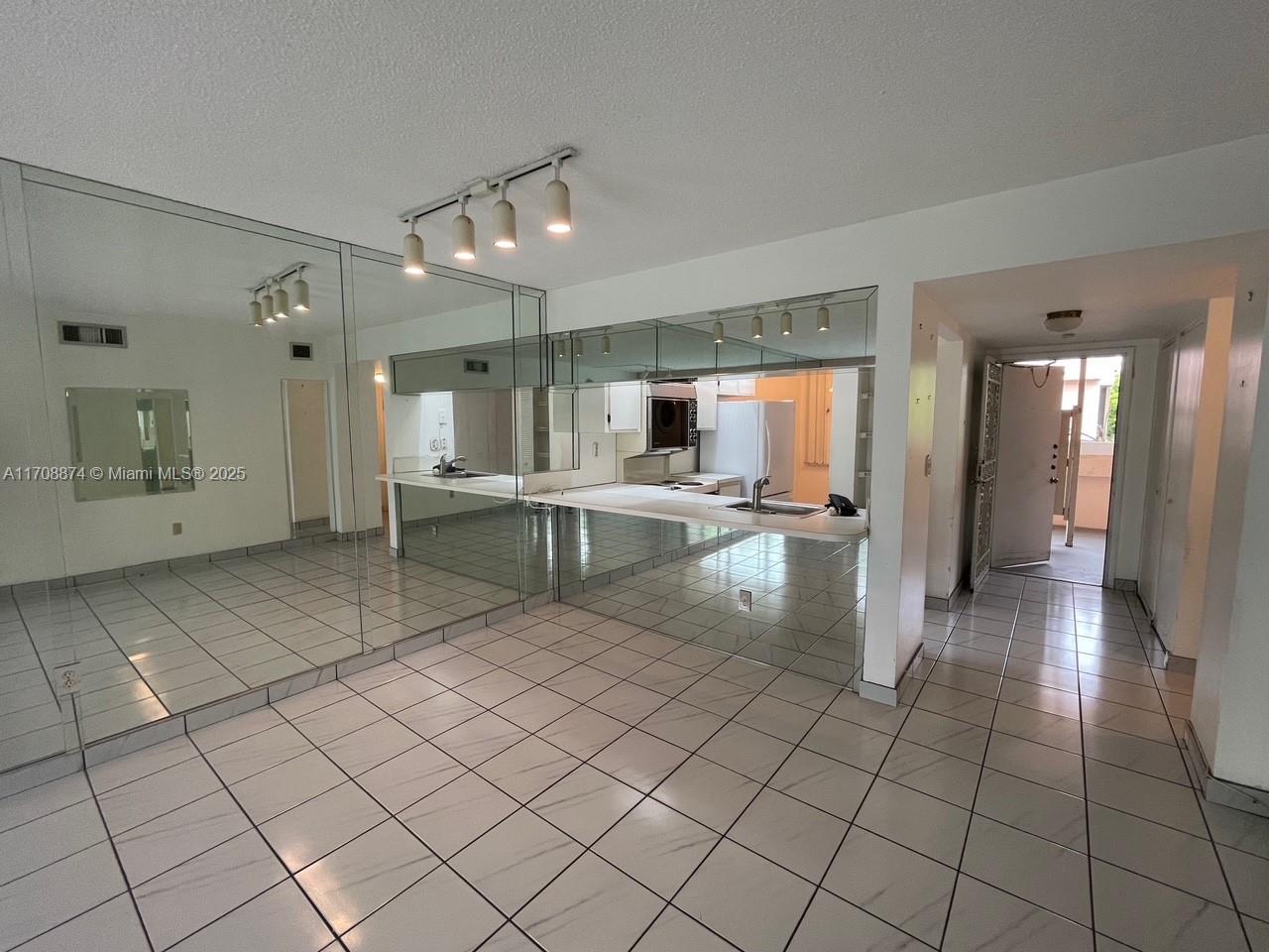 6800 Cypress Rd #511, Plantation, Florida image 19