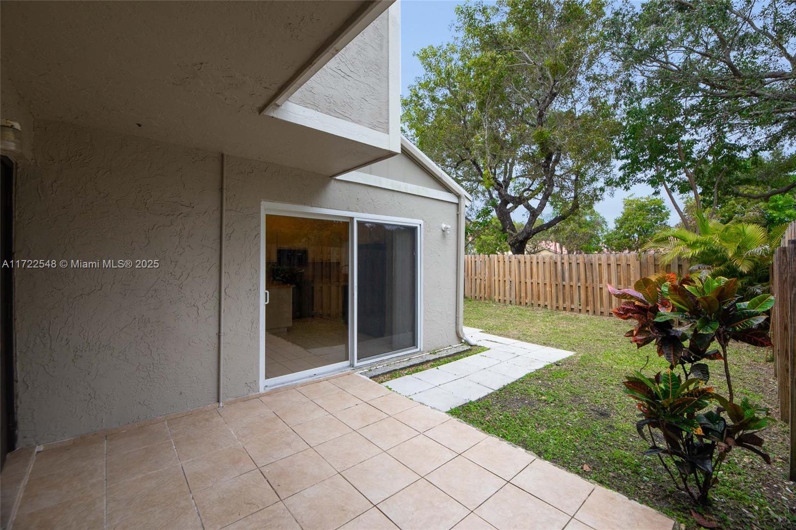 702 Commodore Dr, Plantation, Florida image 10