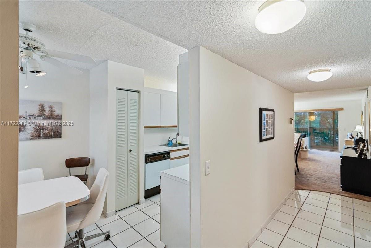 650 SW 124th Ter #315P, Pembroke Pines, Florida image 18