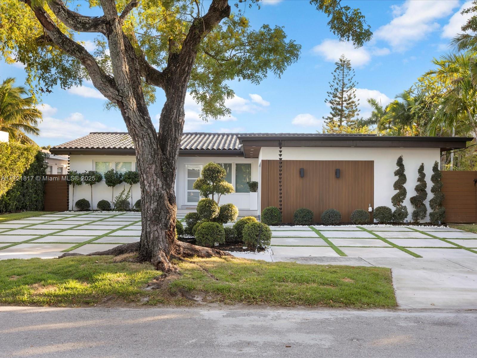 1560 Cleveland Road, Miami Beach, Florida image 35