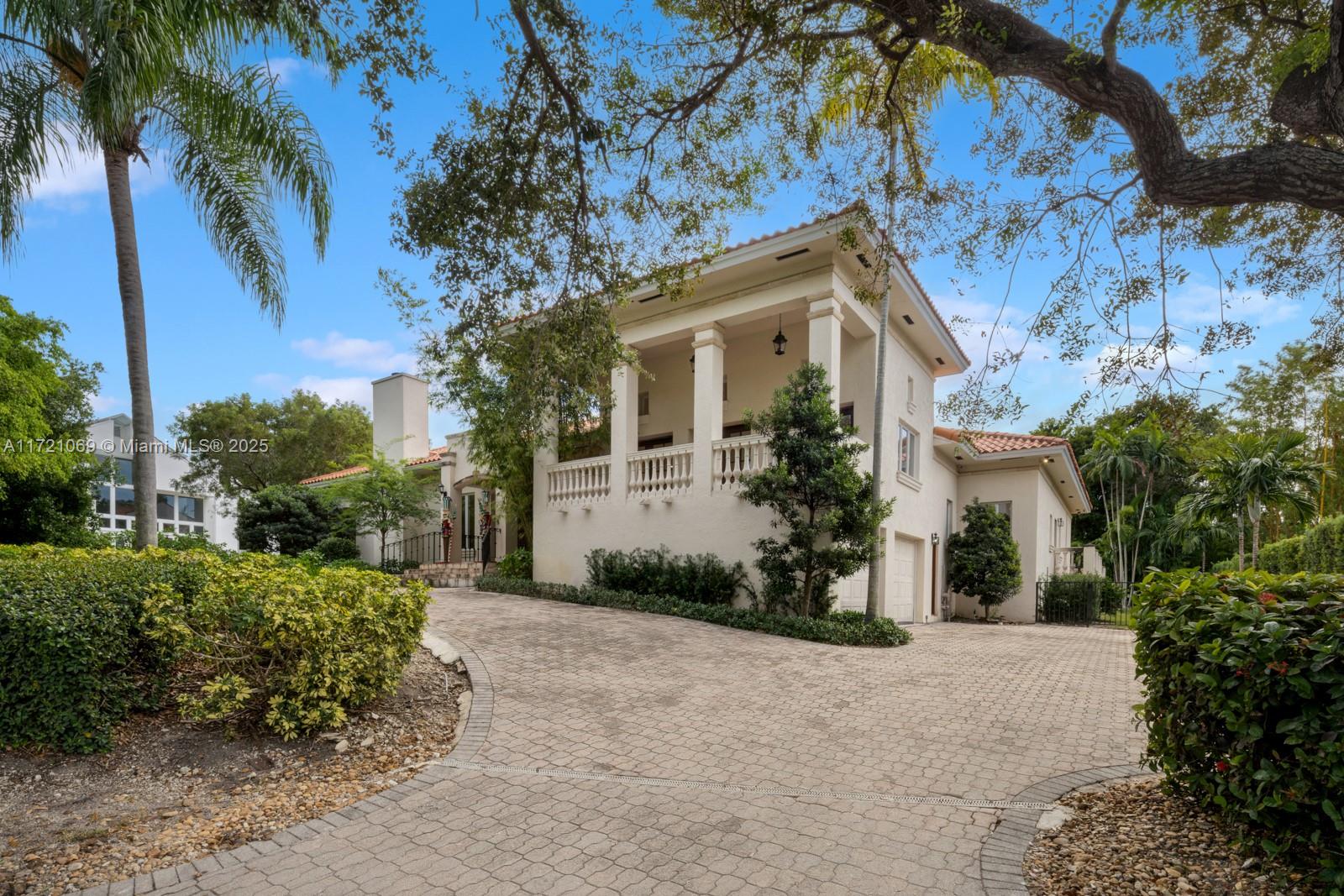 322 Costa Brava Ct, Coral Gables, Florida image 4