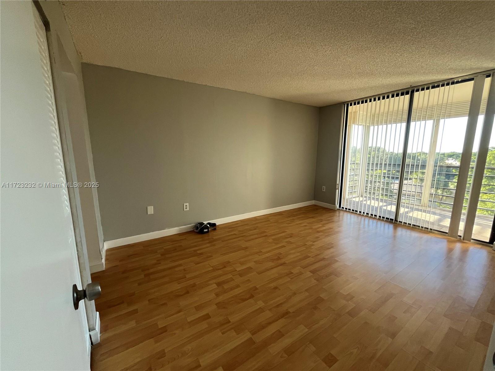 1300 Saint Charles Pl #613, Pembroke Pines, Florida image 7