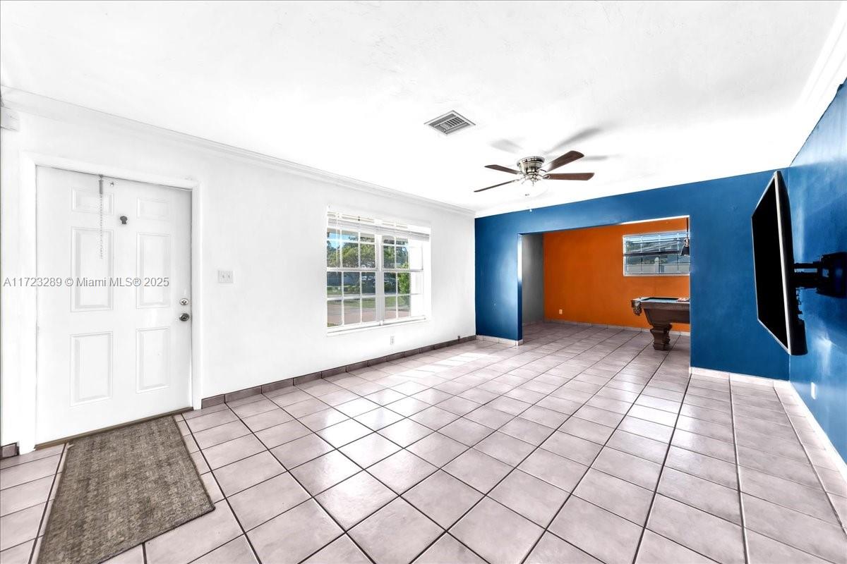 6841 SW 9th St, Pembroke Pines, Florida image 11