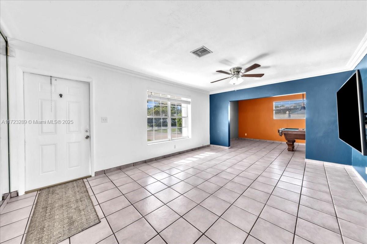 6841 SW 9th St, Pembroke Pines, Florida image 12