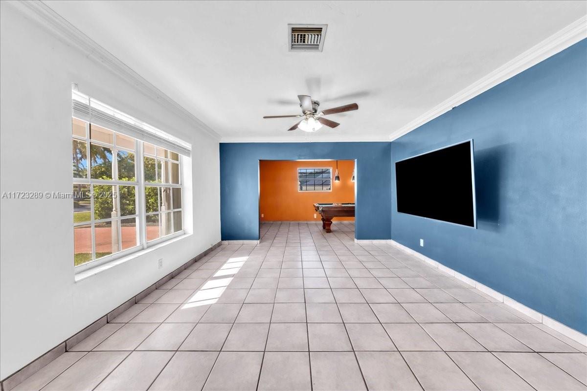 6841 SW 9th St, Pembroke Pines, Florida image 13