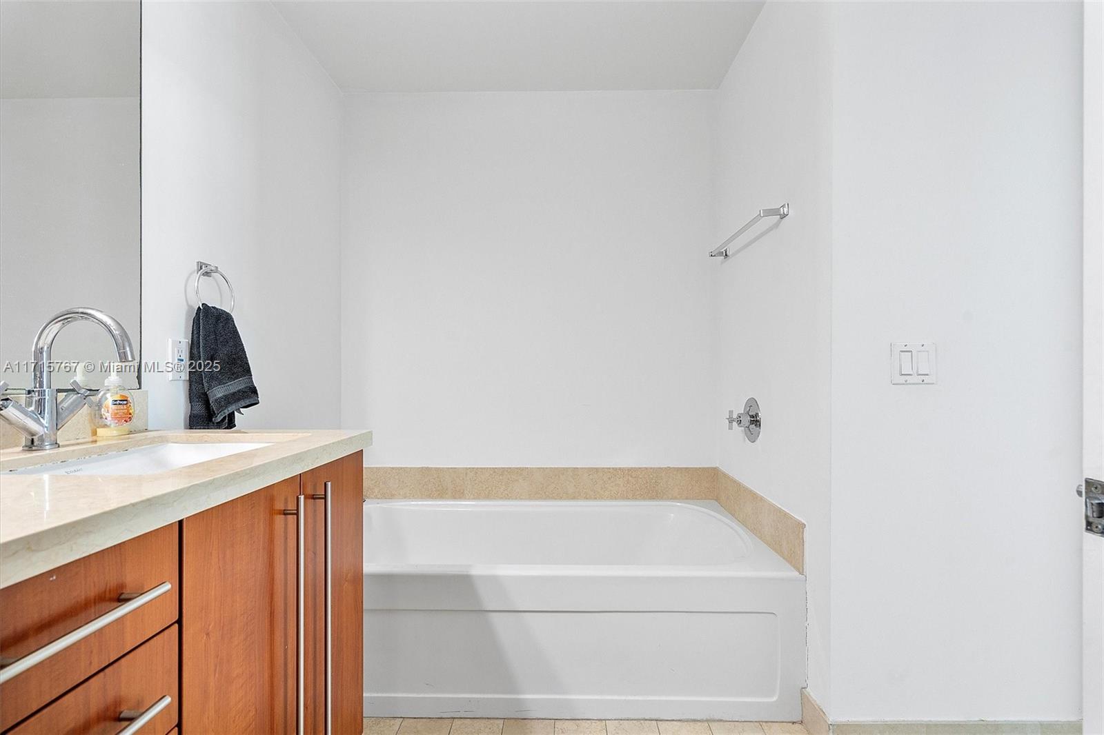 79 SW 12th St #3809S, Miami, Florida image 12