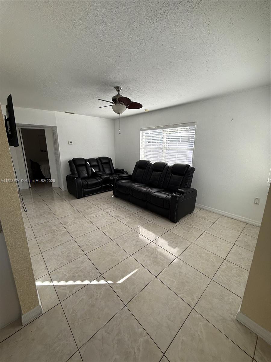 4503 Bray Rd, Tampa, Florida image 6