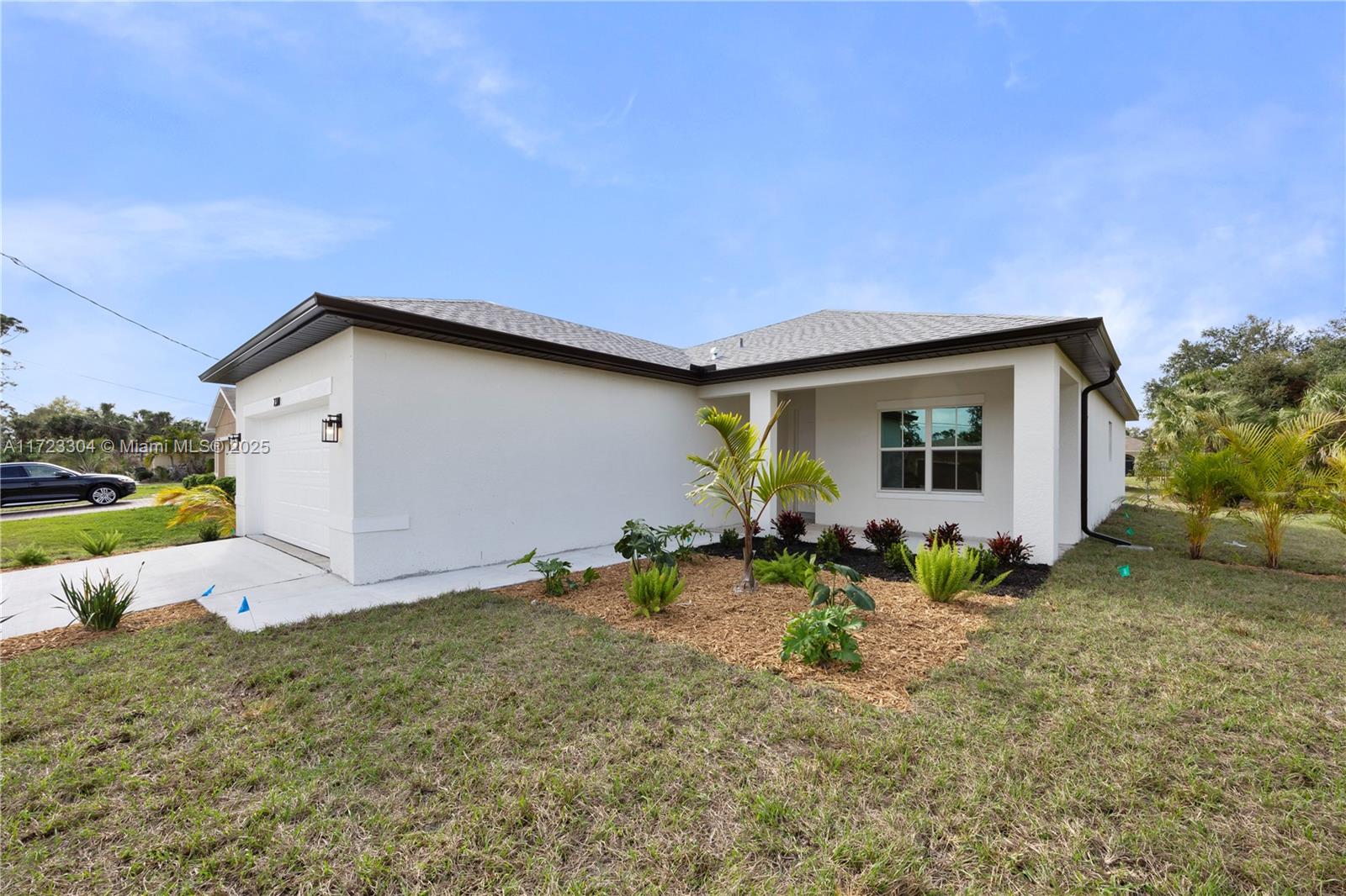 5525 Berryman St, Lehigh Acres, Florida image 1