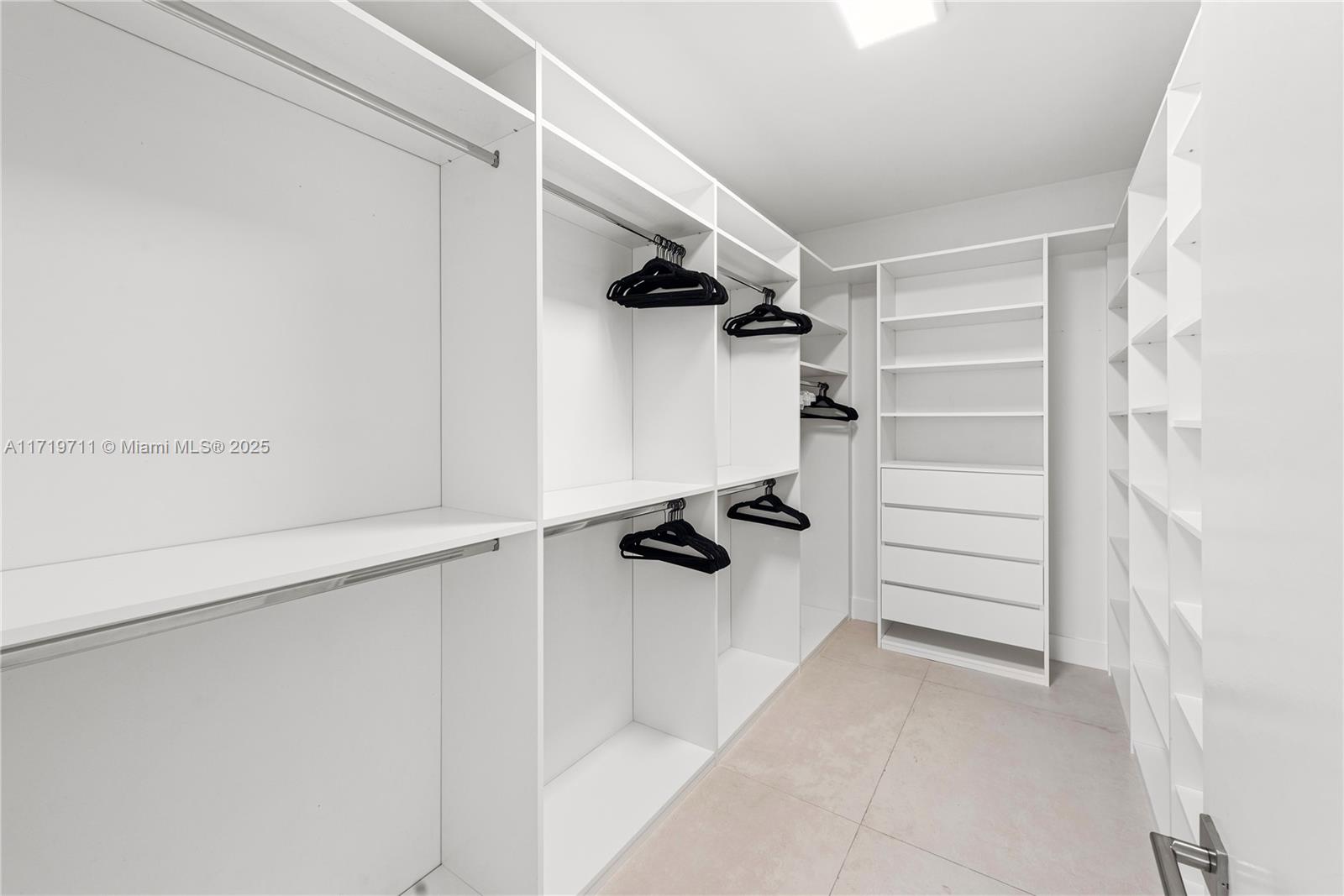 791 Crandon Blvd #901, Key Biscayne FL 33149