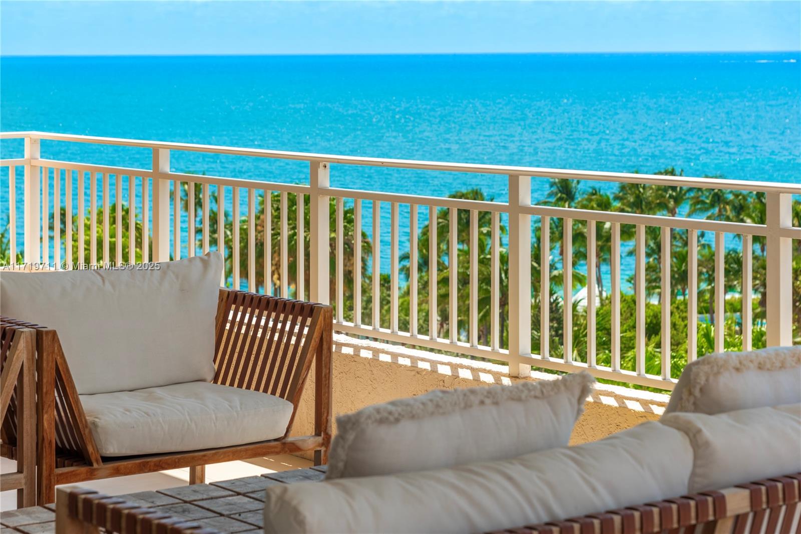 791 Crandon Blvd #901, Key Biscayne FL 33149