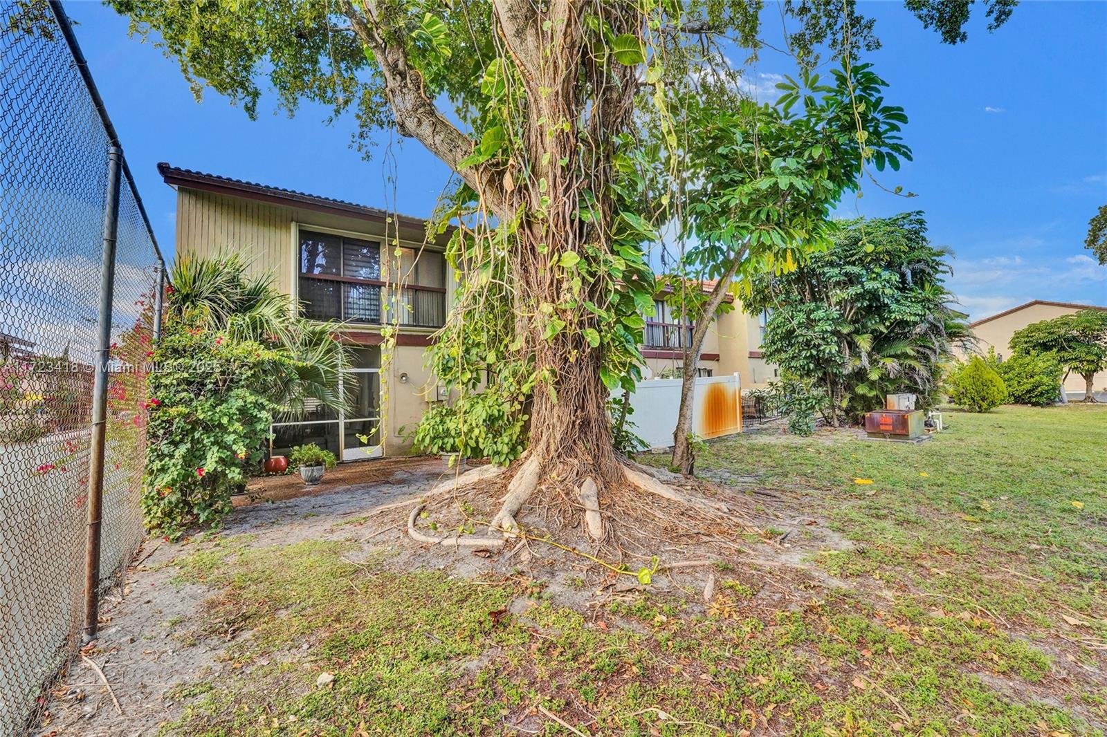 4742 Sheridan St #6, Hollywood, Florida image 21