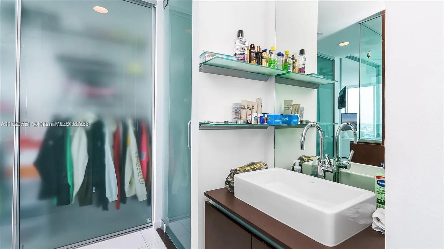 1040 NE Biscayne Blvd #2707, Miami FL 33132