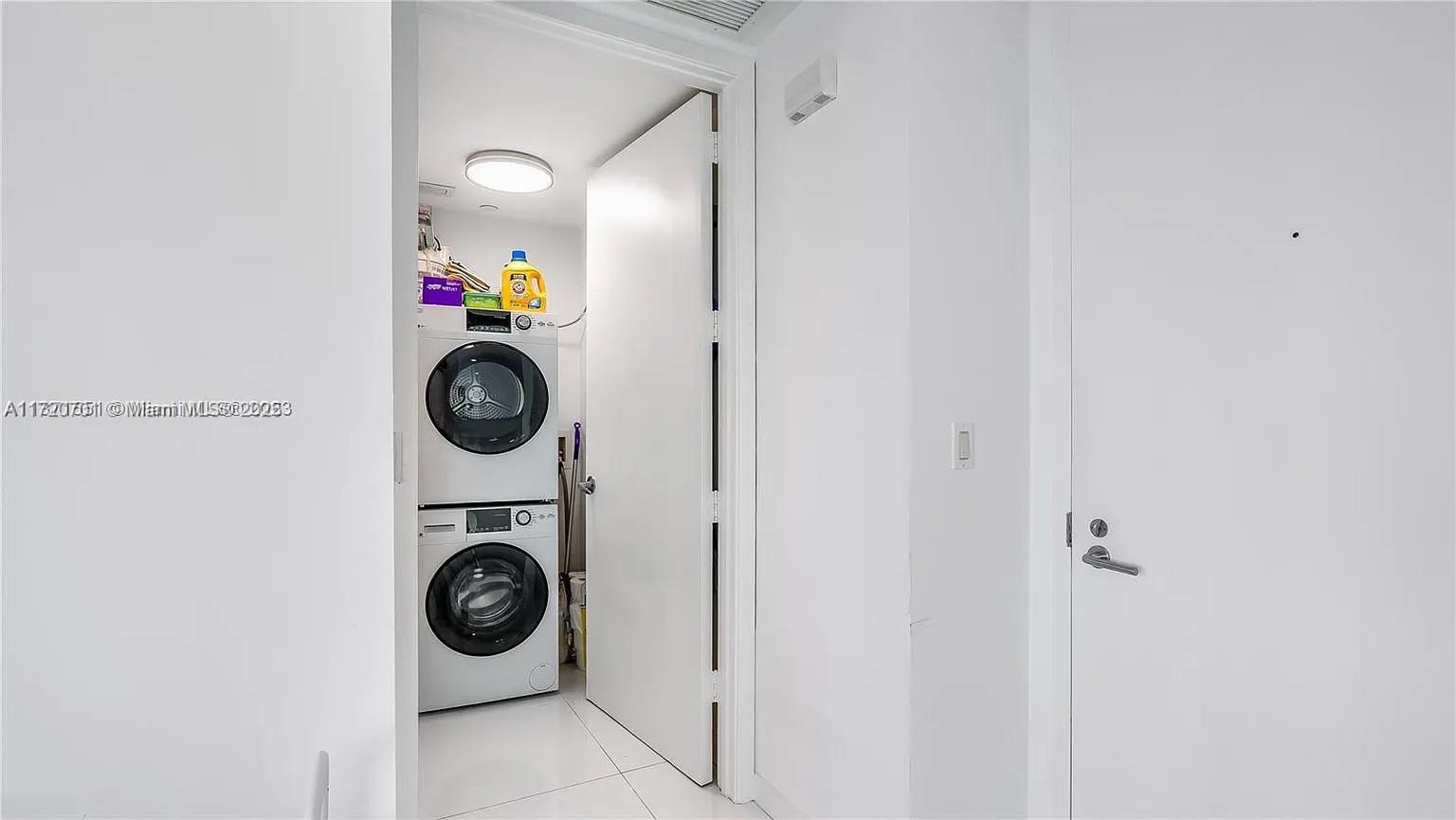 1040 NE Biscayne Blvd #2707, Miami FL 33132