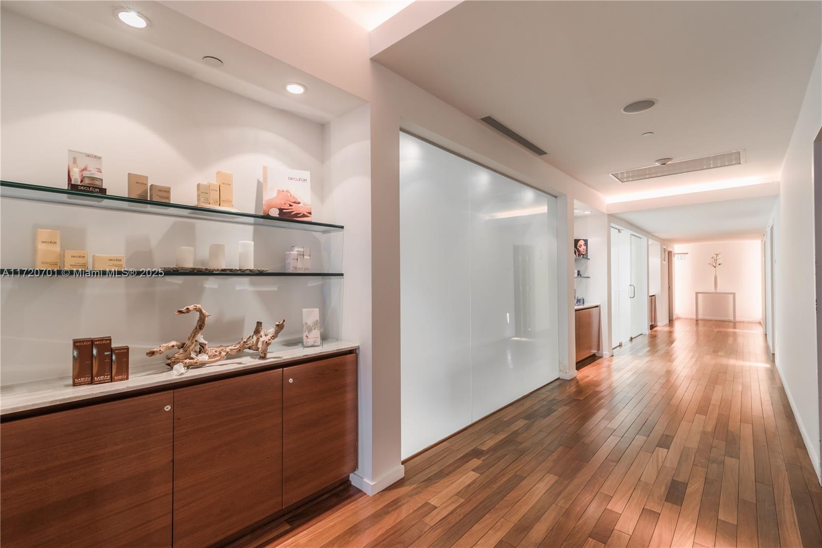1040 NE Biscayne Blvd #2707, Miami FL 33132
