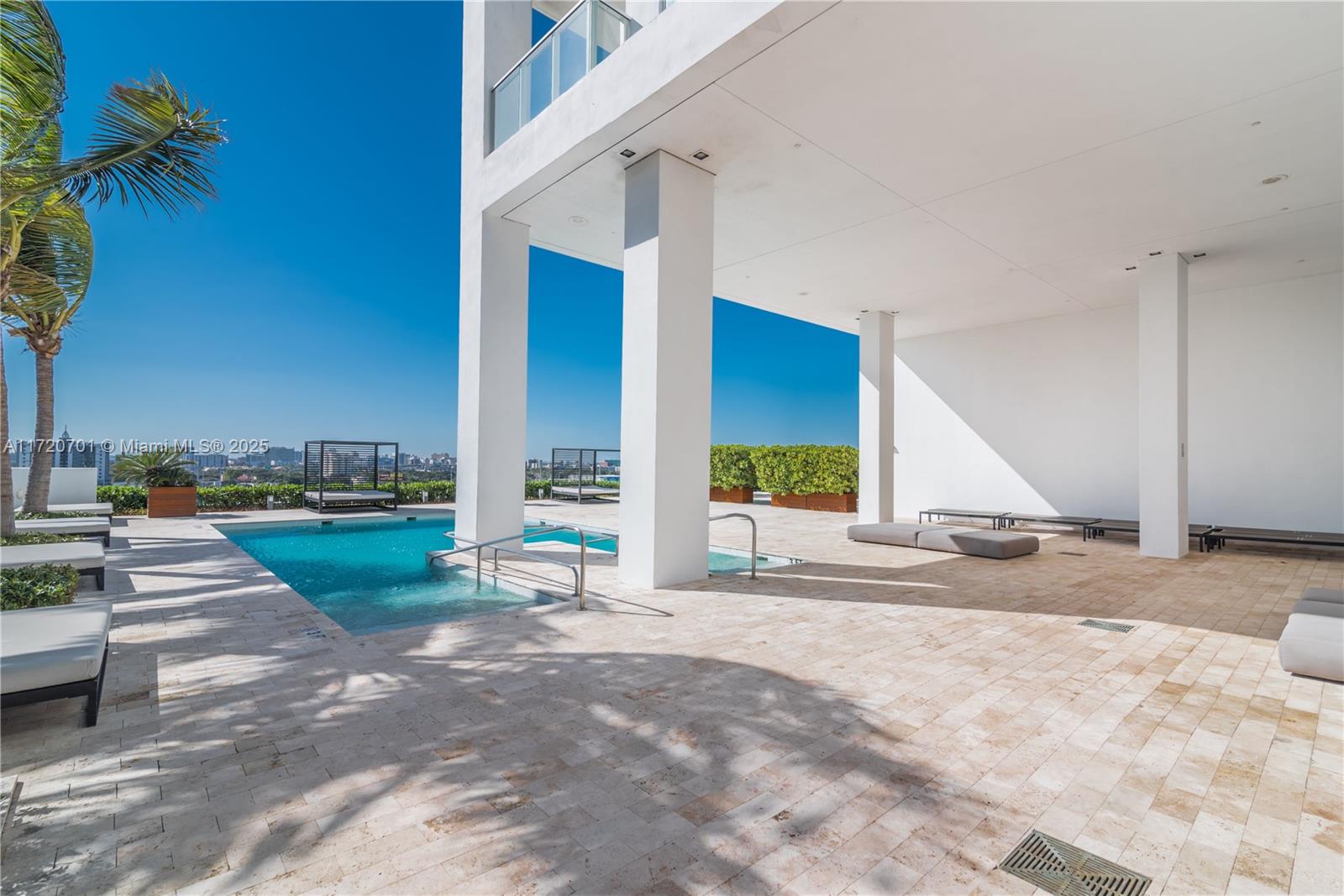 1040 NE Biscayne Blvd #2707, Miami FL 33132