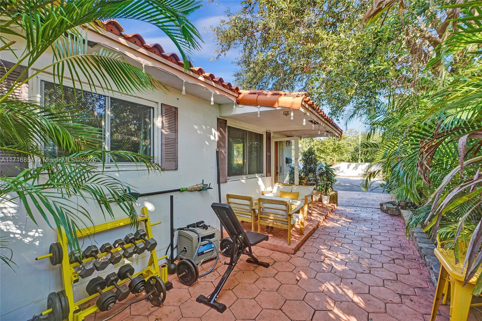 1441 NW 10th St, Dania Beach, Florida image 34