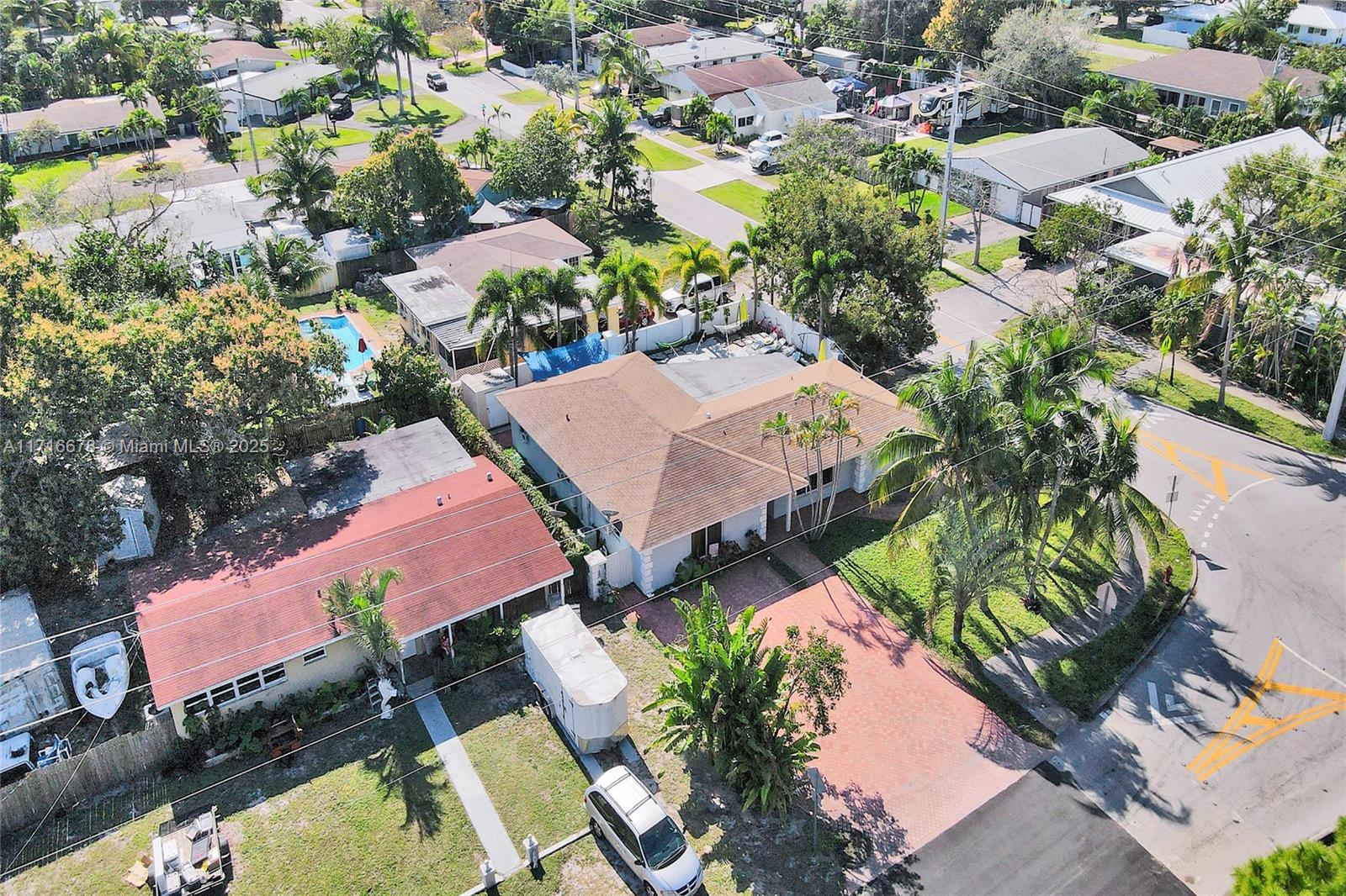 1100 NE 4th St, Pompano Beach, Florida image 21