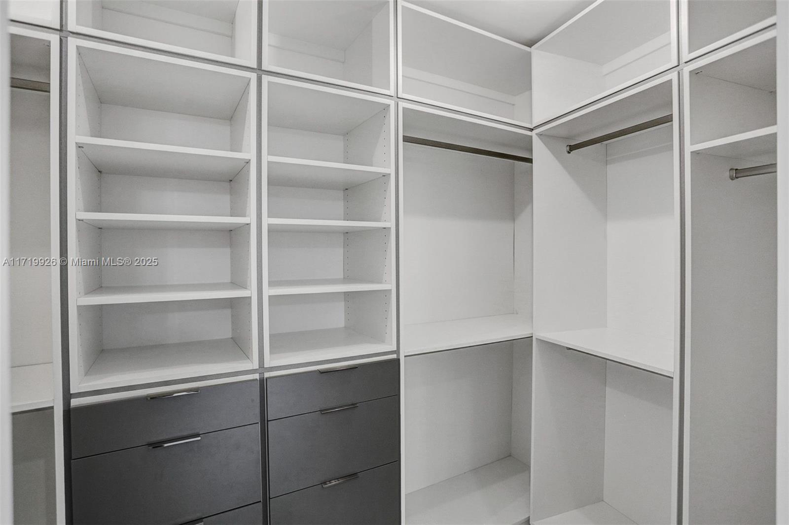 18555 COLLINS AVENUE #2203, Sunny Isles Beach FL 33160