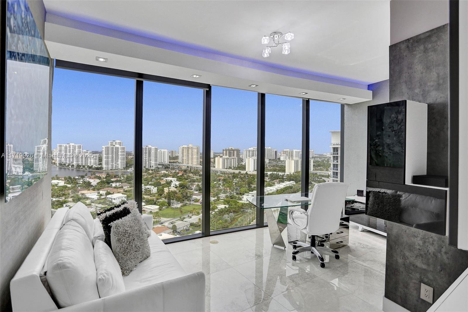 18555 COLLINS AVENUE #2203, Sunny Isles Beach FL 33160
