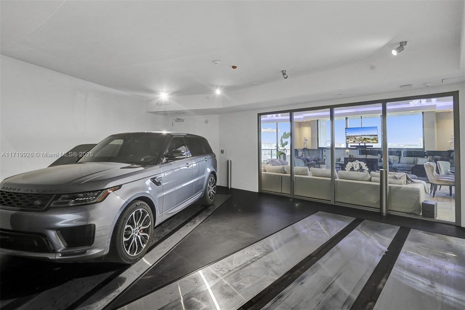 18555 COLLINS AVENUE #2203, Sunny Isles Beach FL 33160