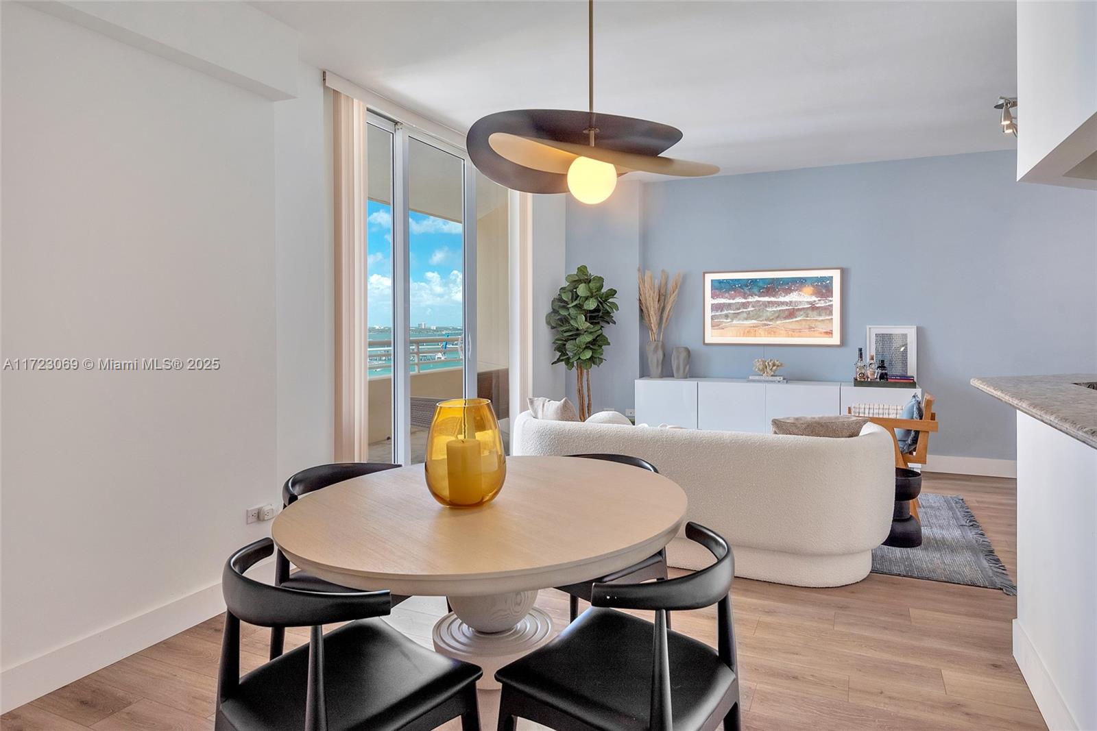 808 Brickell Key Dr #2103, Miami FL 33131