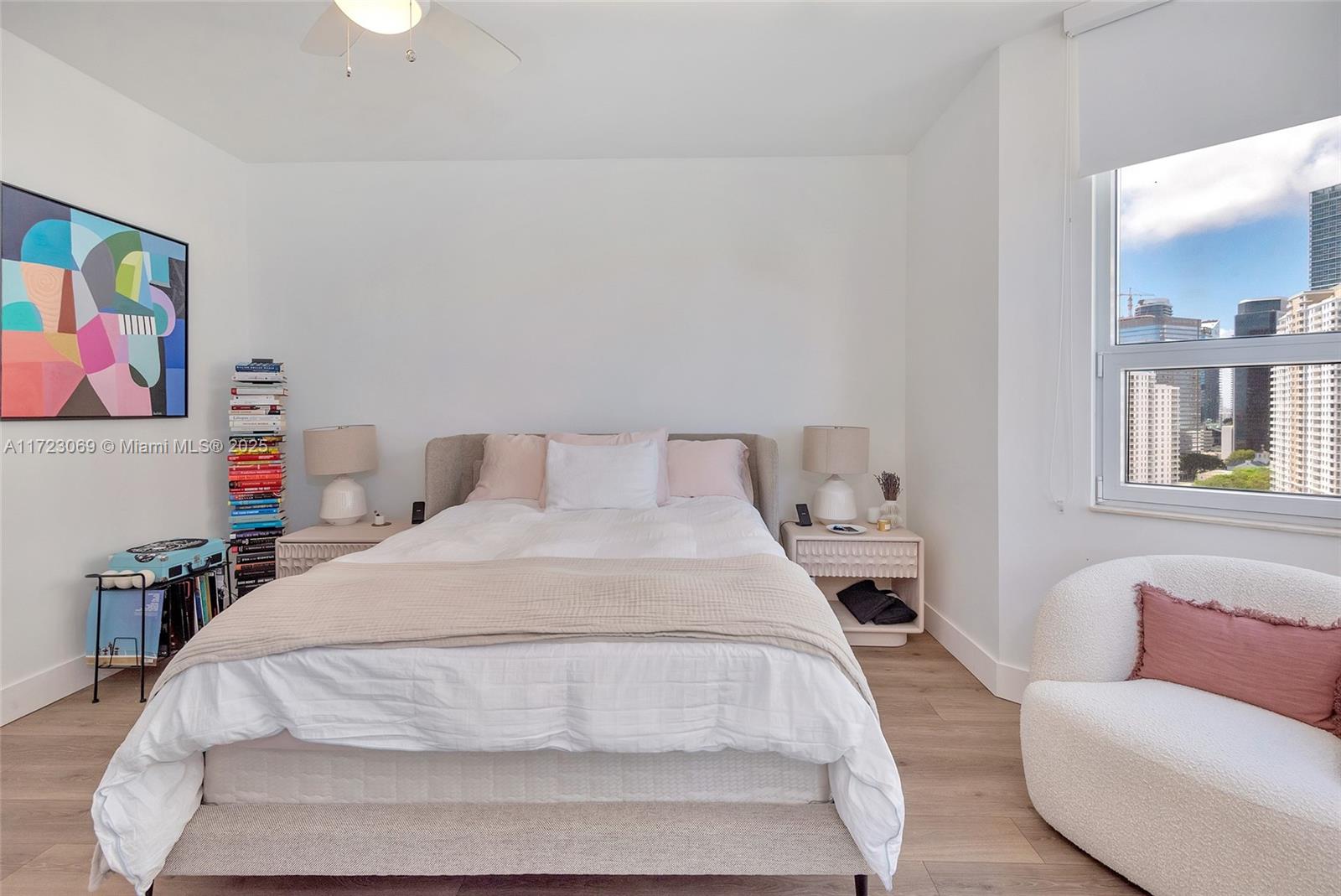 808 Brickell Key Dr #2103, Miami FL 33131