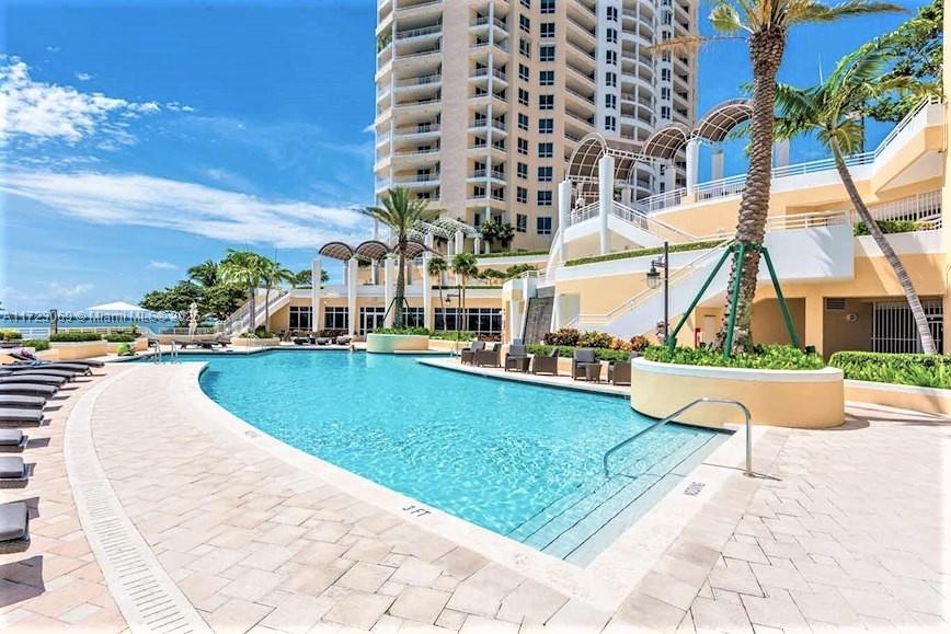 808 Brickell Key Dr #2103, Miami FL 33131