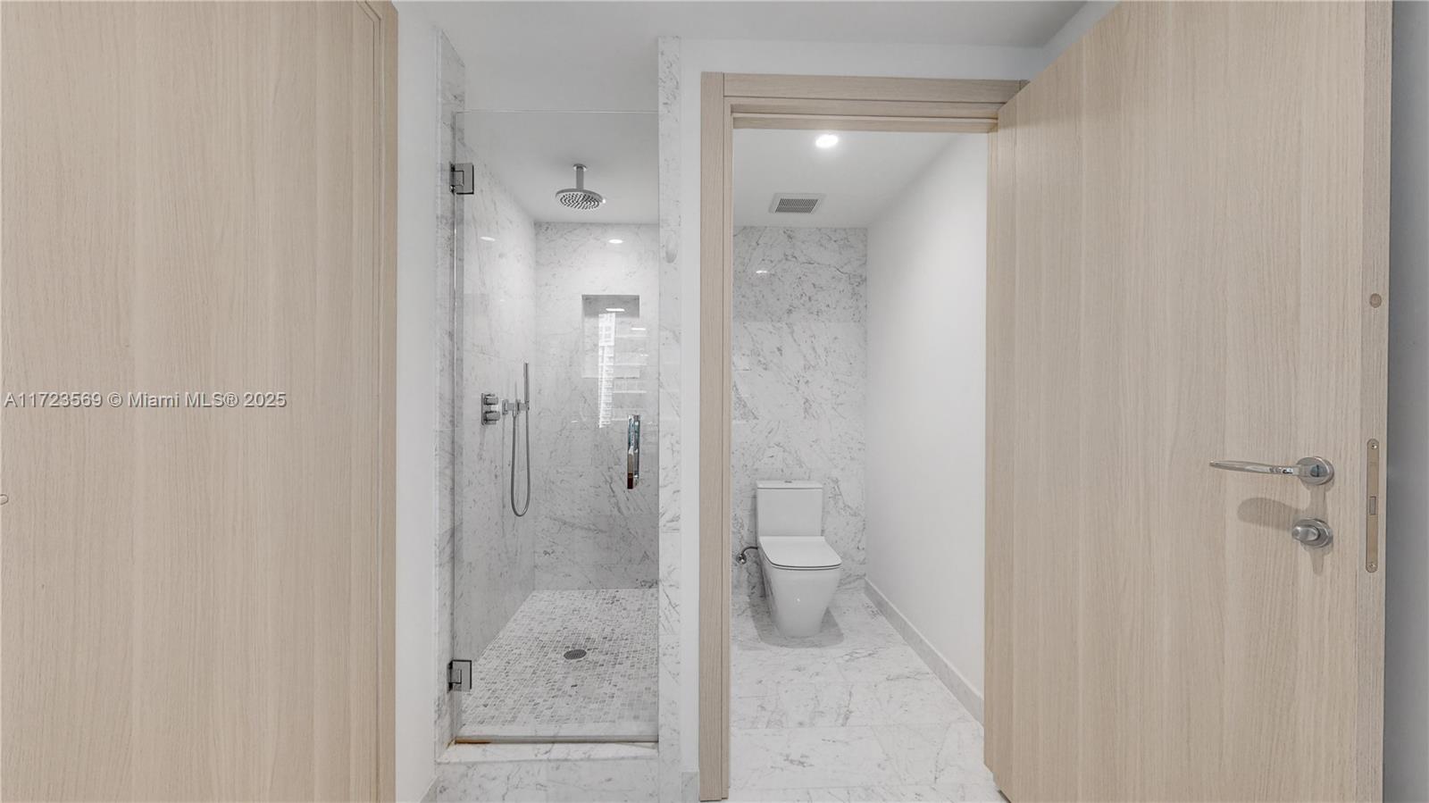 1000 Brickell Plz #3609, Miami FL 33131