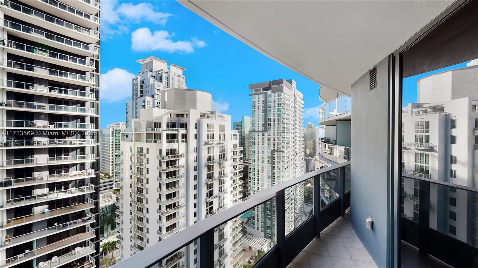1000 Brickell Plz #3609, Miami FL 33131