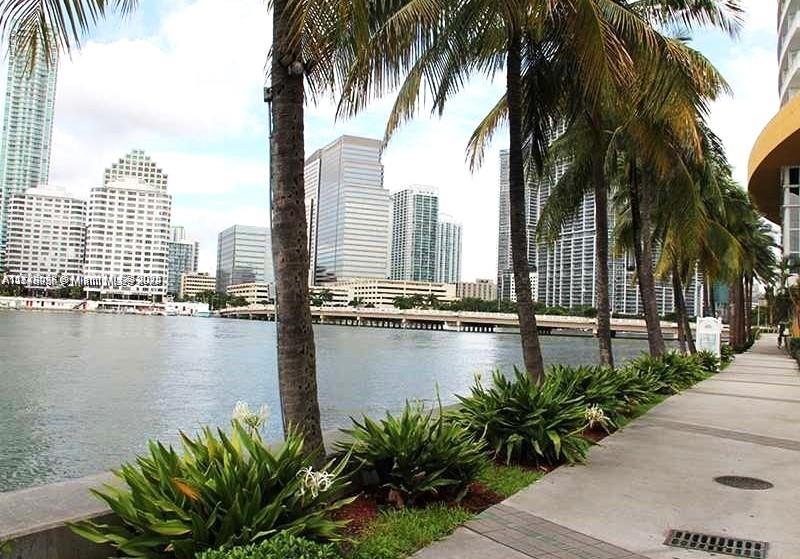 999 SW 1st Ave #2115, Miami FL 33130
