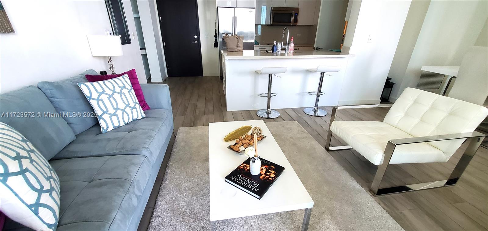 999 SW 1st Ave #2115, Miami FL 33130