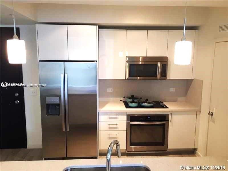 999 SW 1st Ave #2115, Miami FL 33130