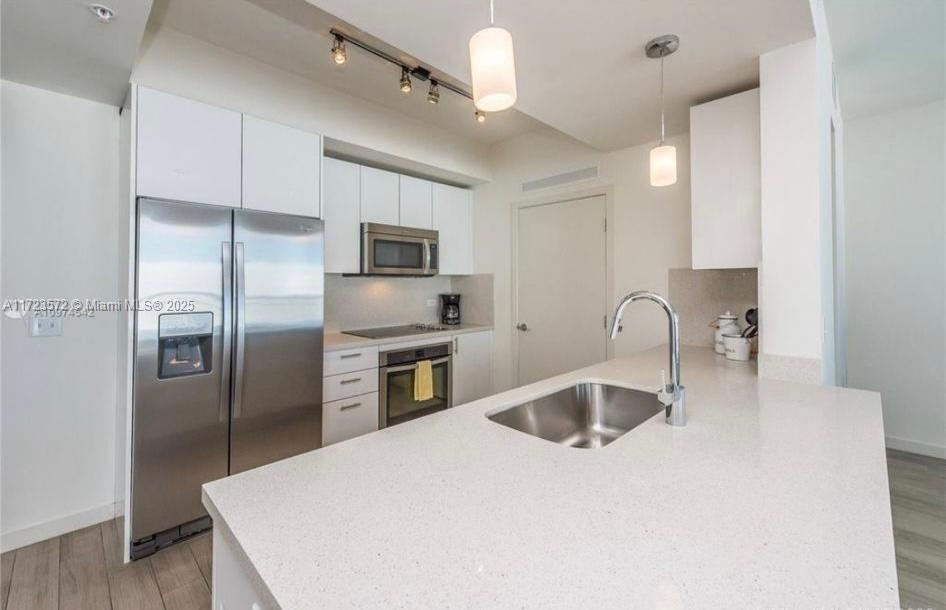 999 SW 1st Ave #2115, Miami FL 33130