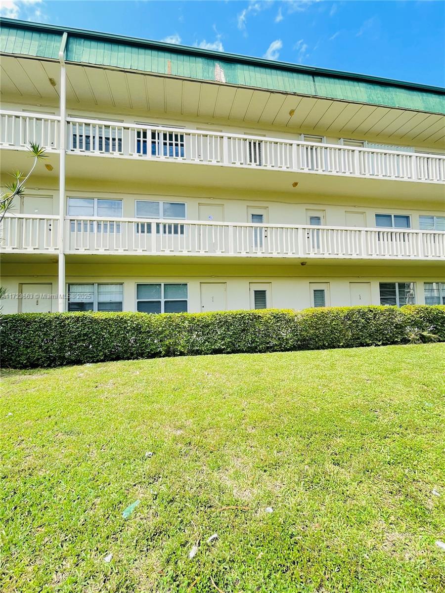 1420 Atlantic Shores Blvd #130, Hallandale Beach, Florida image 1