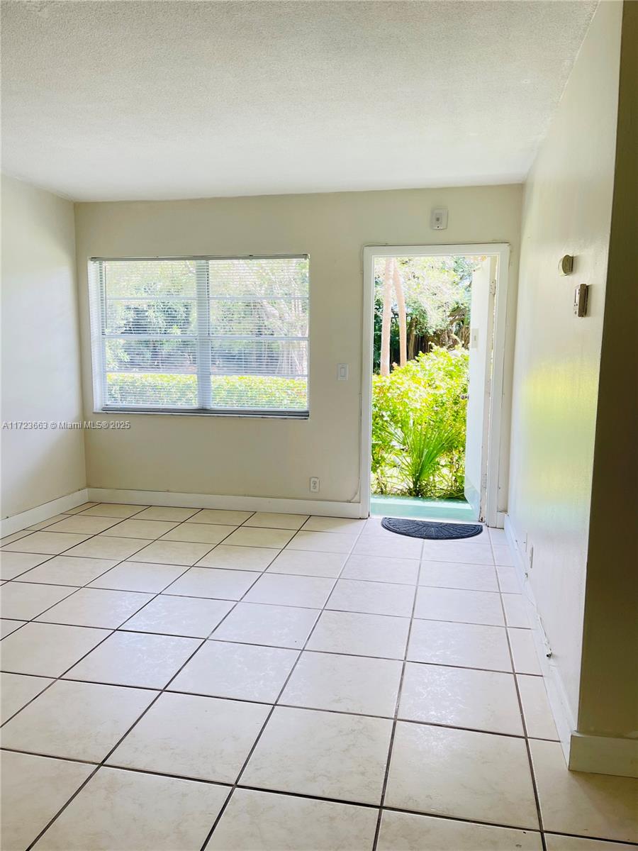 1420 Atlantic Shores Blvd #130, Hallandale Beach, Florida image 3