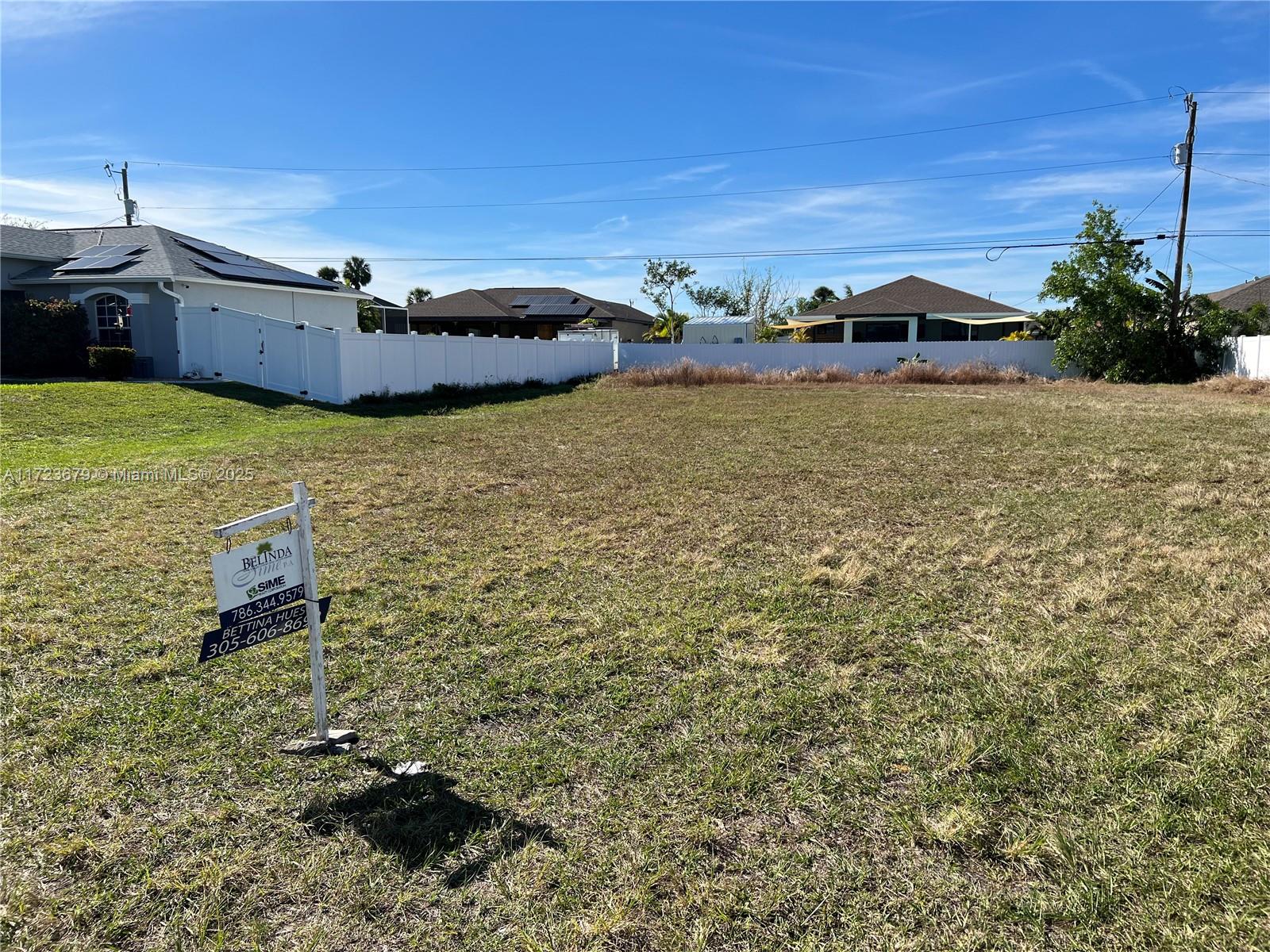 2808 NE 7 Ave, Cape Coral, Florida image 2