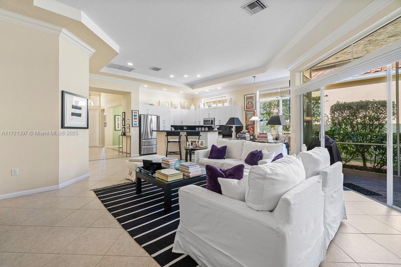 8729 Via Brilliante, Wellington, Florida image 14