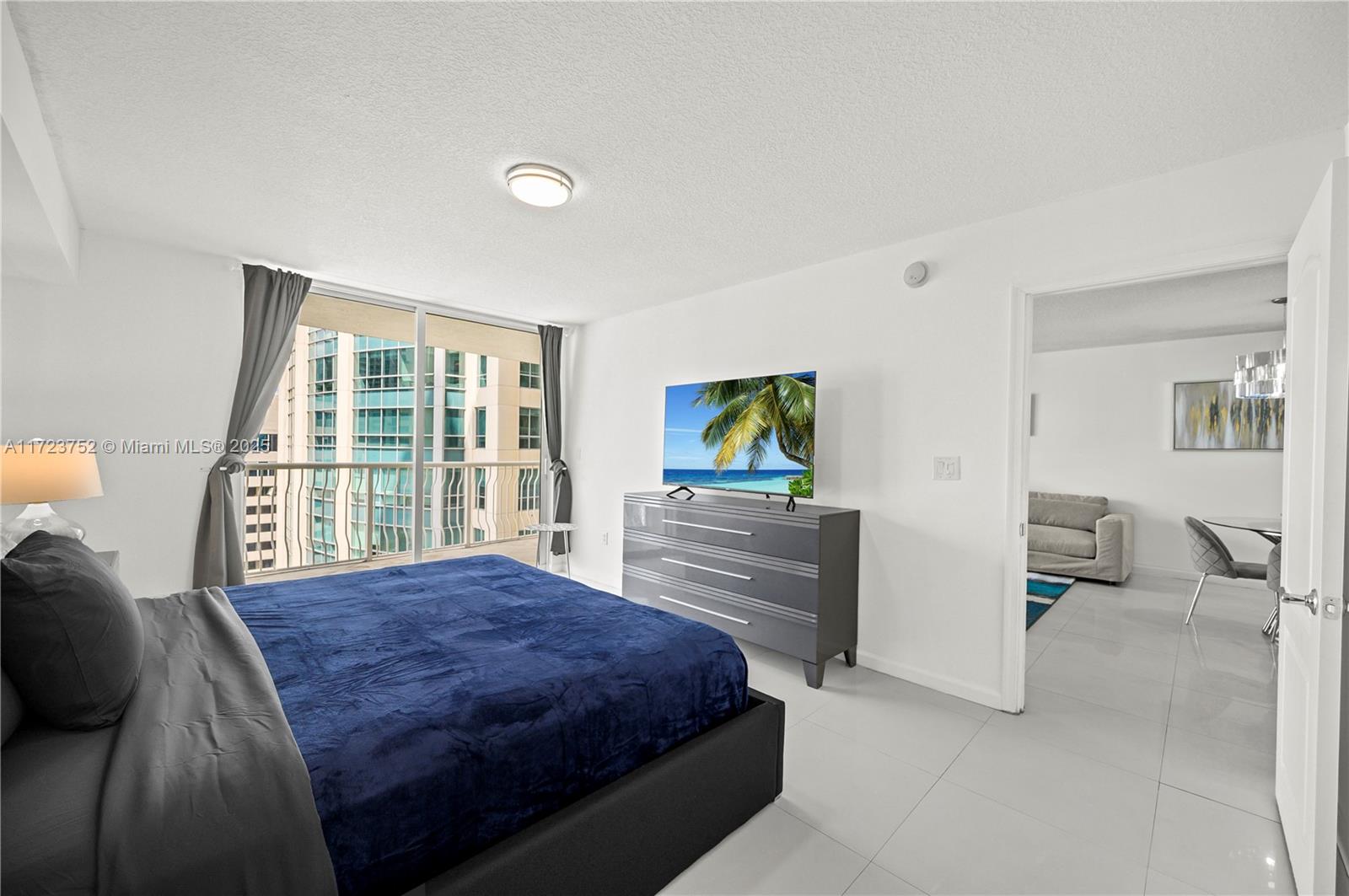 1200 Brickell Bay Dr #1920, Miami, Florida image 14