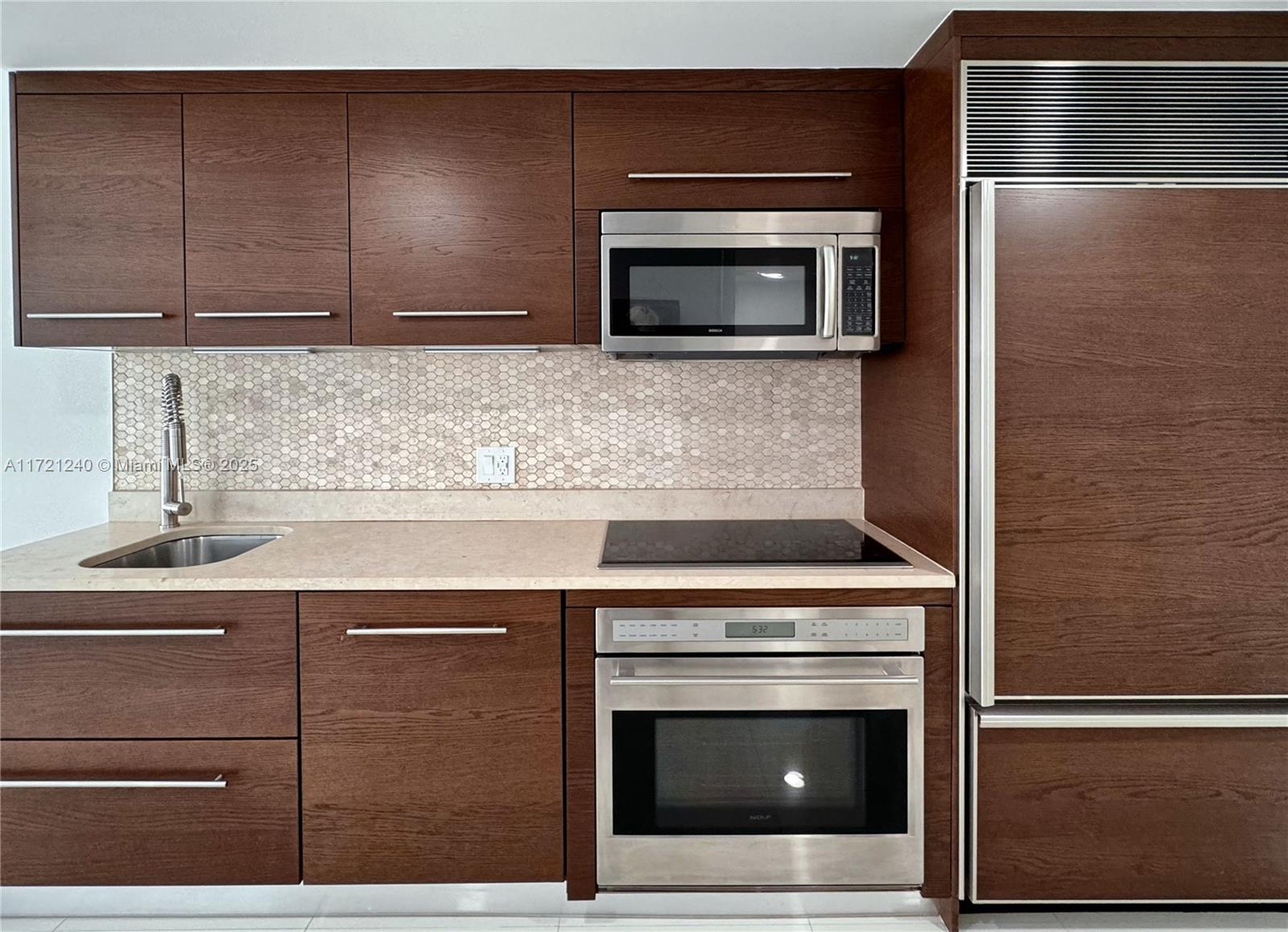 495 Brickell Ave #4606, Miami FL 33131