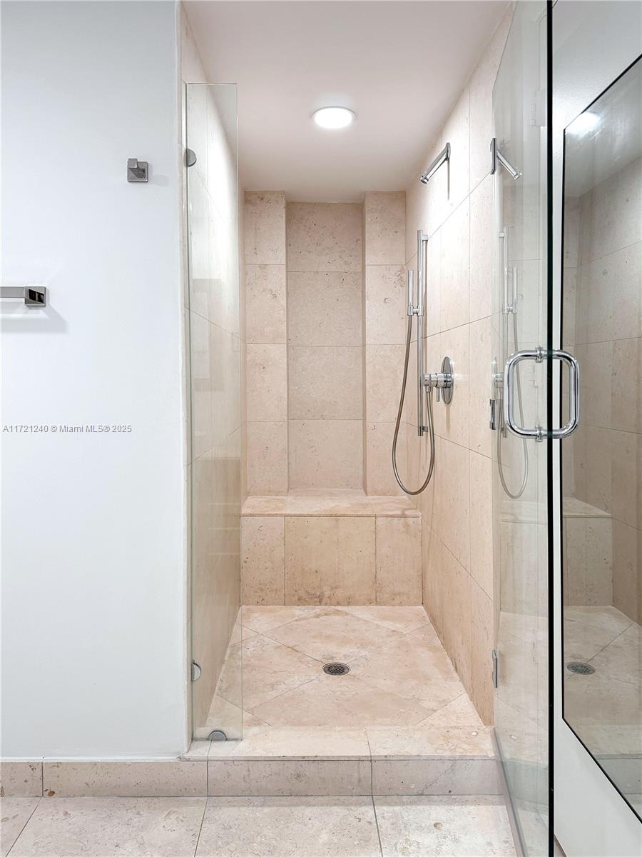 495 Brickell Ave #4606, Miami FL 33131