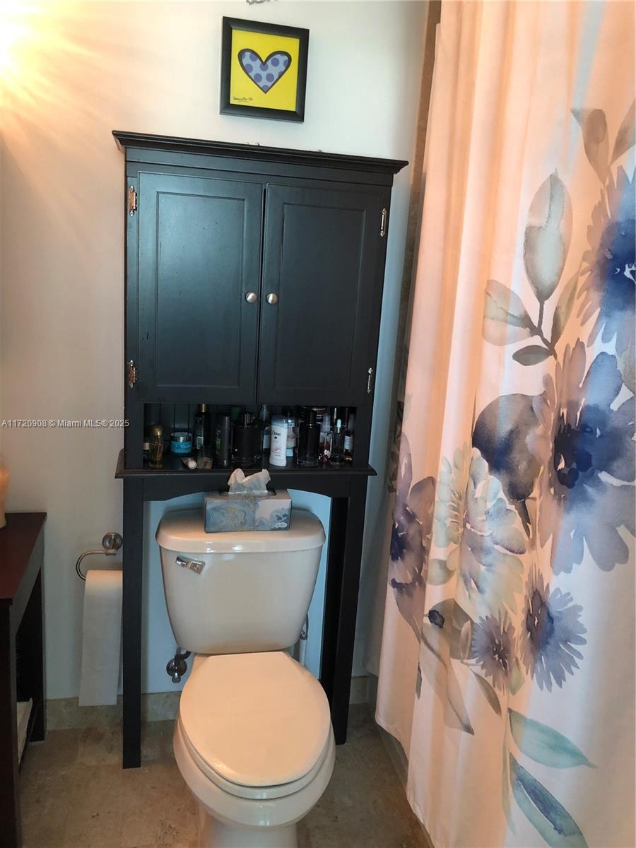 350 S Miami Ave #1511, Miami FL 33130