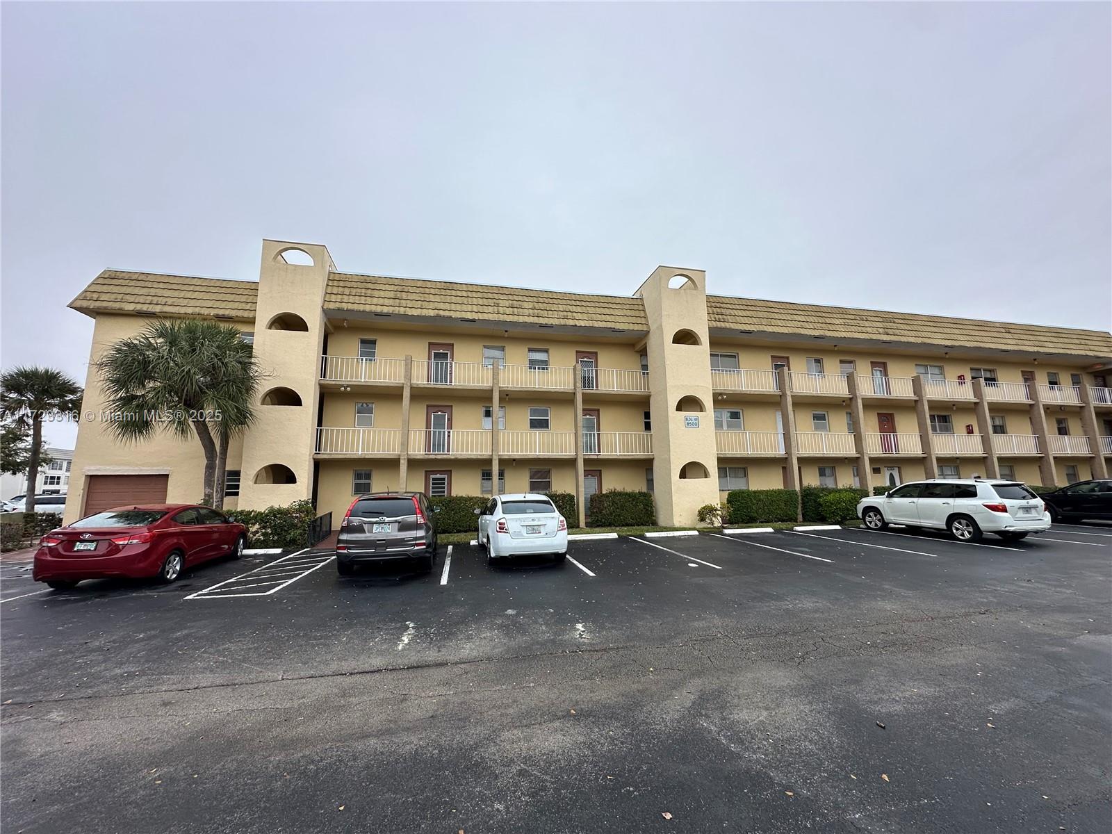 8500 Sunrise Lakes Blvd #303, Sunrise, Florida image 29