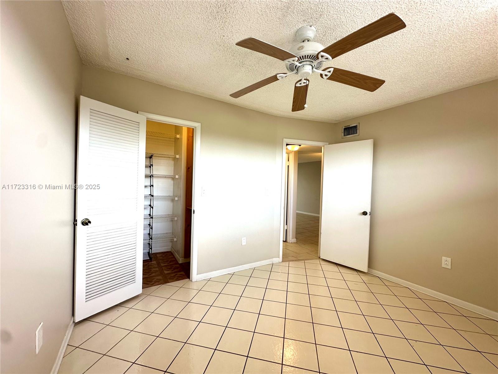 8500 Sunrise Lakes Blvd #303, Sunrise, Florida image 5