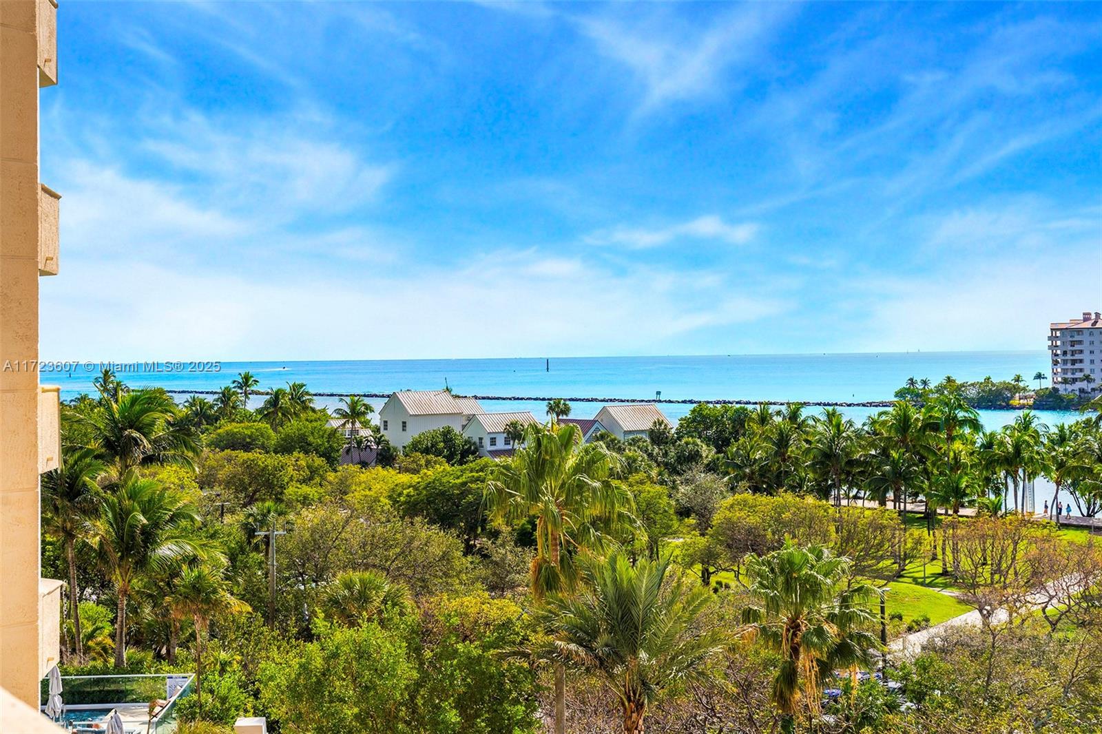 300 S Pointe Dr #708, Miami Beach FL 33139