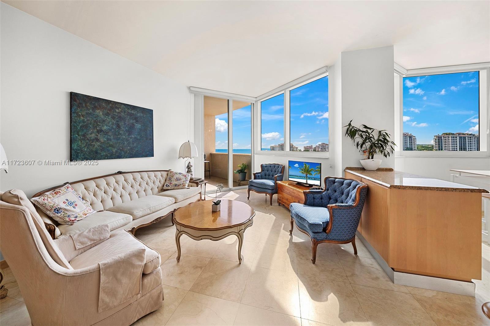 300 S Pointe Dr #708, Miami Beach FL 33139