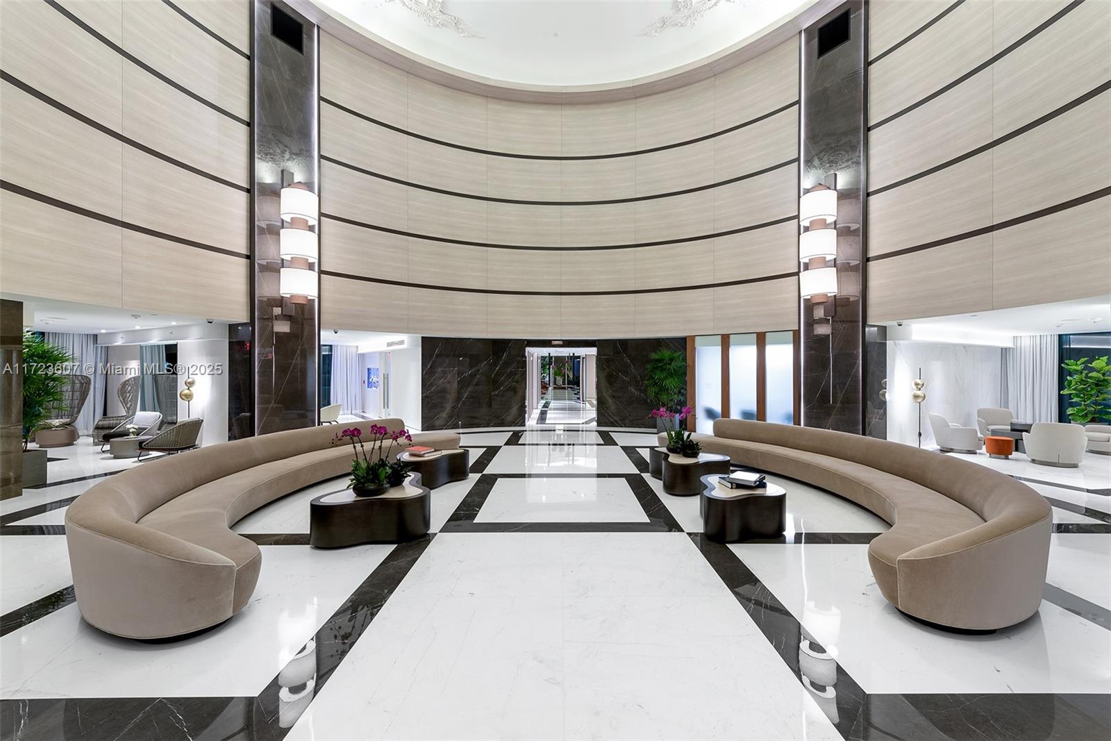 300 S Pointe Dr #708, Miami Beach FL 33139