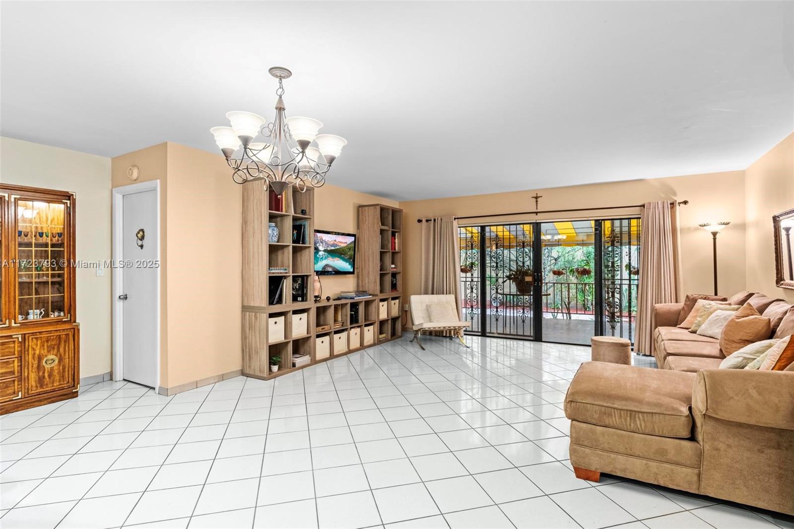 7117 Ballantrae Ct, Miami Lakes, Florida image 7