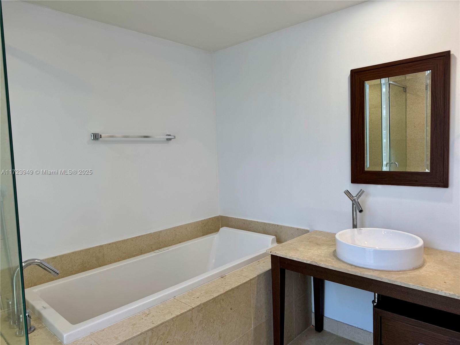 475 BRICKELL AVE #4813, Miami FL 33131