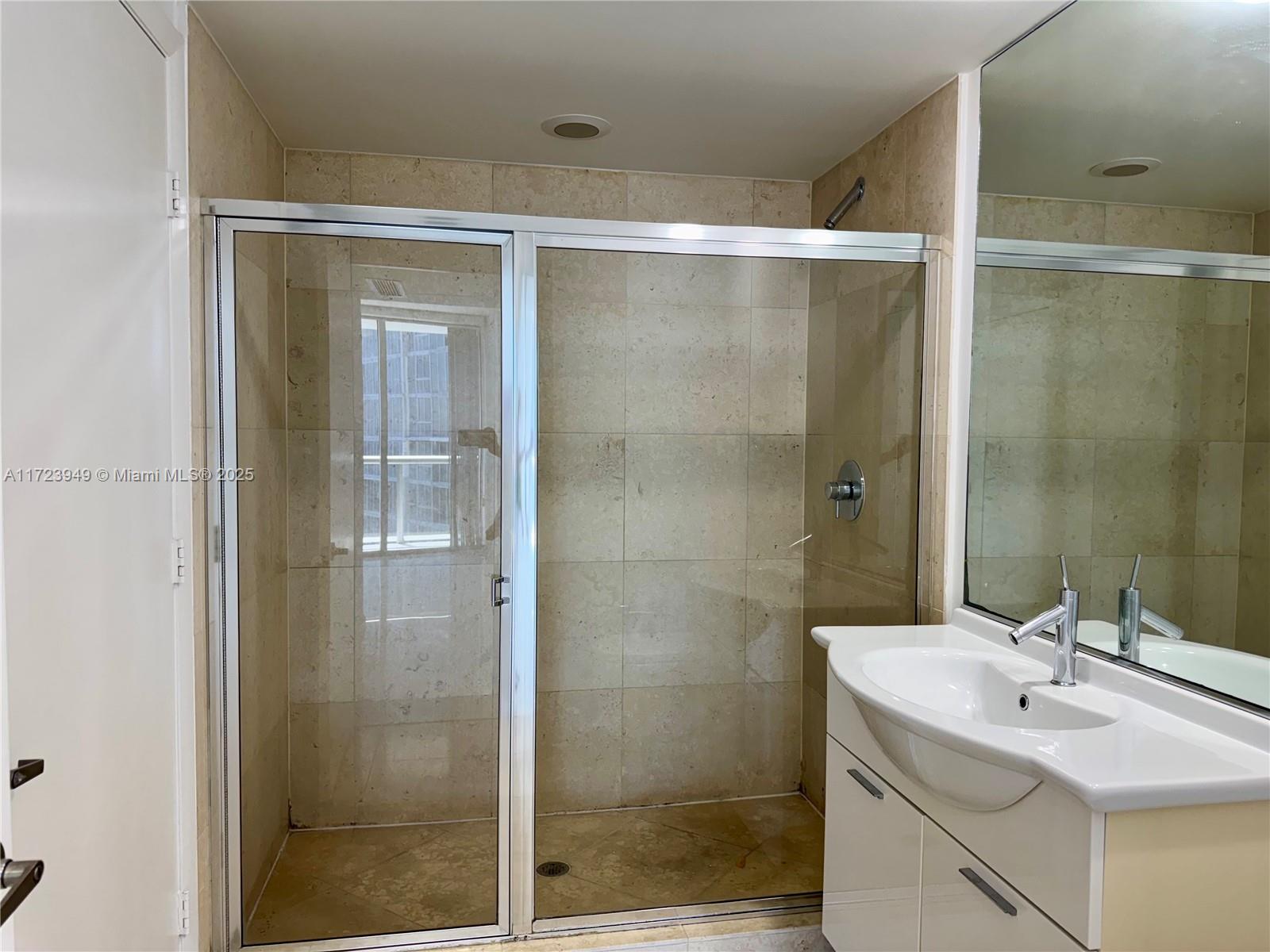 475 BRICKELL AVE #4813, Miami FL 33131