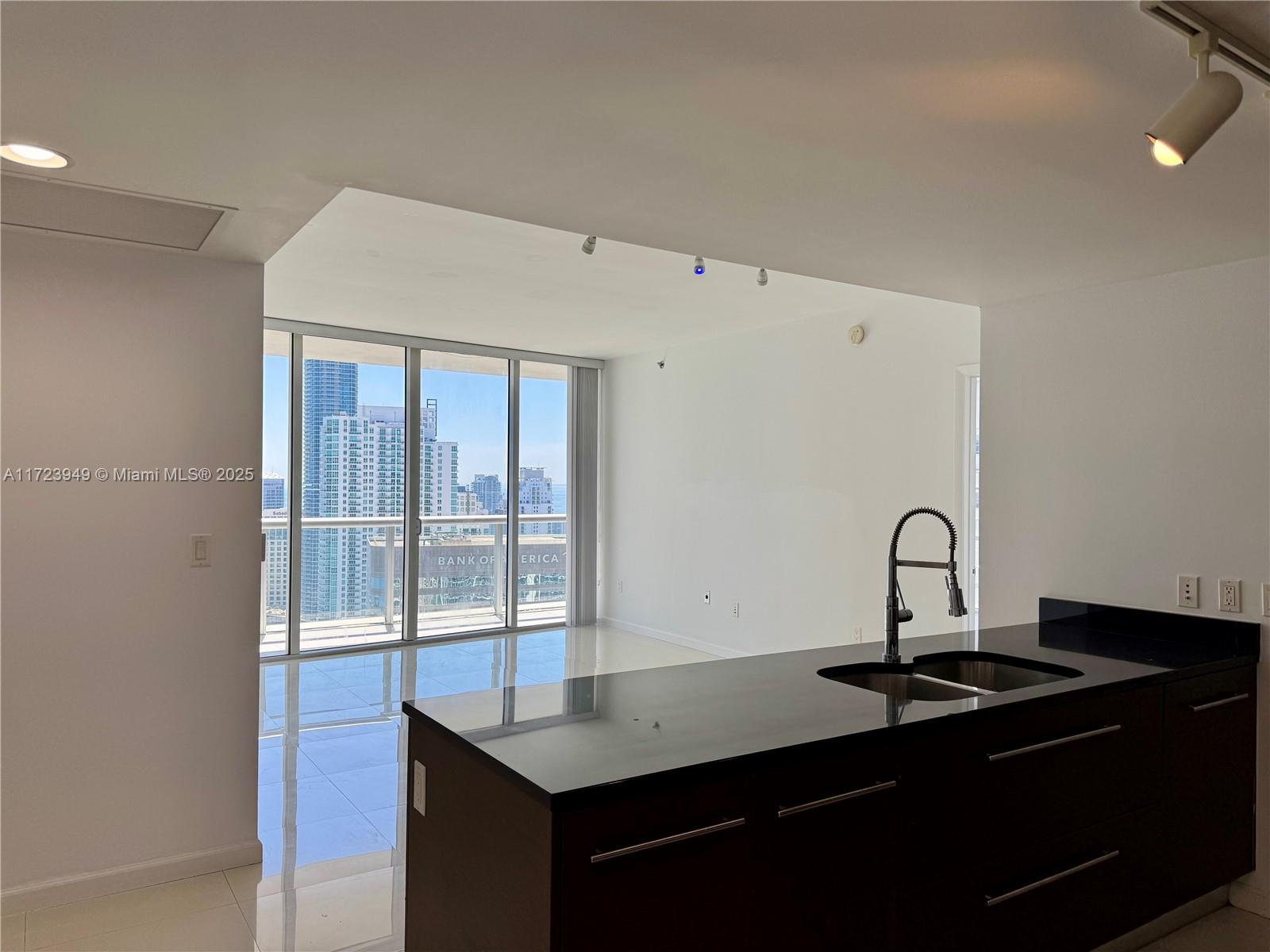 475 BRICKELL AVE #4813, Miami FL 33131